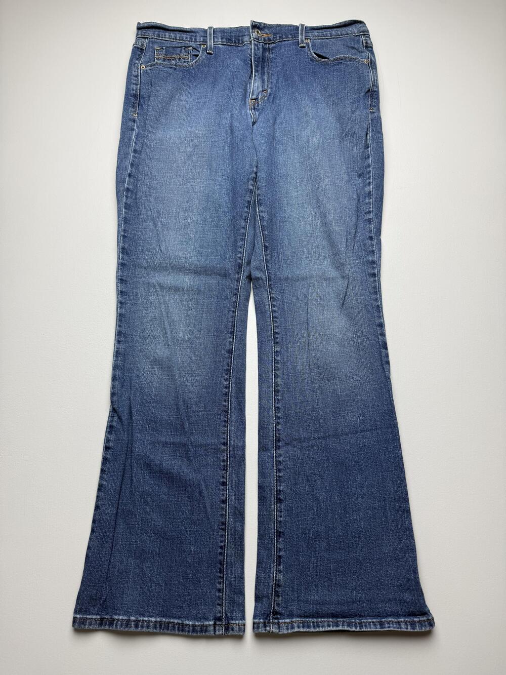 Levi's 515 Bootcut Jeans Womens 12M Blue Medium Wash Mid Rise Stretch Denim